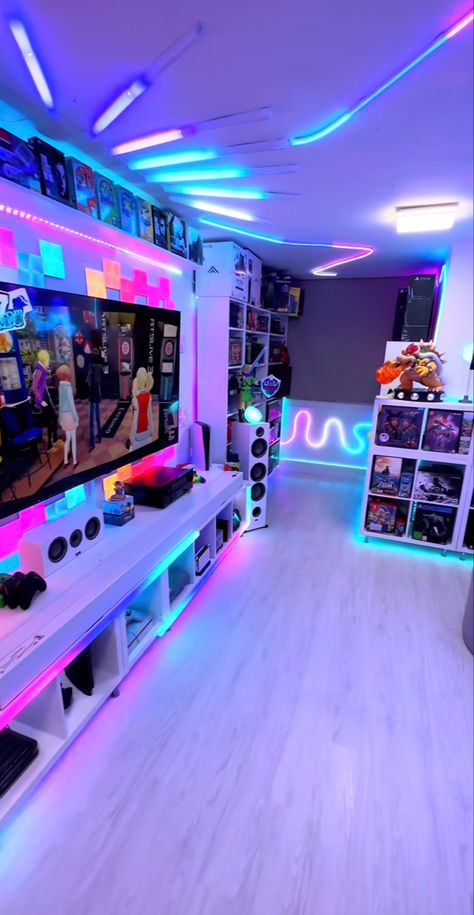 Modern Gaming Room Ideas, Nintendo Gaming Room, Activity Room Ideas For Adults, Family Gaming Room, Gaming Basement, Gaming Room Background, Kids Hangout Room, Teen Game Rooms, Gaming House