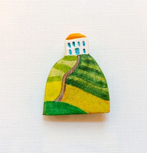 Diy Brooch, Air Drying Clay, House On The Hill, Brooch Diy, Brooches Handmade, Clay Ideas, Metal Pins, The Hill, Air Dry Clay