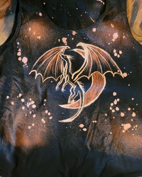 Played with bleach painting today for my bday! ;) Enjoy! Bleach Tank Top Designs, Bleach Art On Clothes, Chick Aesthetic, Bleach Designs, Bleach Painting, Bleach Shirt Diy, Bleach Shirt, Paint Shirts, My Bday