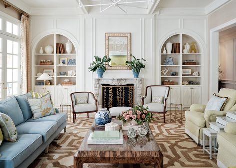 Tori Rubinson, Elegant Family Room, Grand Millennial, Country Living Magazine, Living Room Layout, Pantry Design, Southern Home, Interior Photography, Flooring Ideas