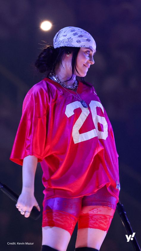 Billie Eilish outfit September 2024 Billie Eilish Concert Outfit, Bobby Cannavale, Billie Eilish Outfits, Hugh Jackman, Cardi B, Edgy Fashion, Concert Outfit, Billie Eilish, Music Artists