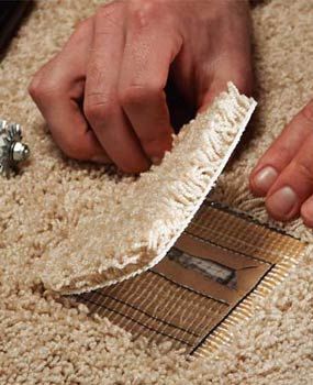 I need to remember to look at this a bit closer. I got a small spot in my carpet that I should fix Nice Carpet, Carpet Repair, Carpet Cleaning Hacks, Carpet Trends, Home Fix, Diy Carpet, Beige Carpet, Wall Carpet, Best Carpet