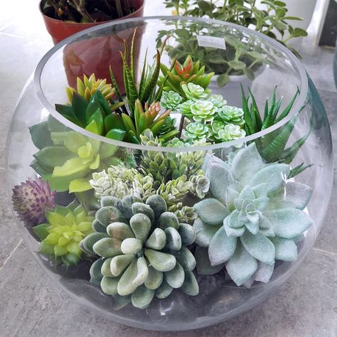 Fake Flowers Decor, Artificial Succulent Arrangements, Plant Centerpieces, Indoor Plants Styling, Succulent Bouquet, Succulent Centerpieces, Fake Succulents, Succulents Decor, Indoor Plant Care