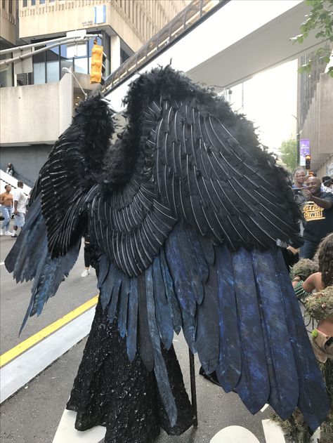 Maleficent Cosplay DragonCon 2017 - DIY wings - Nitta P Wings Aesthetics, Katniss Everdeen Aesthetic, Maleficent Wings, Wing Costume, Wings Diy, Maleficent Cosplay, Wings Cosplay, Pretty Wings, Cosplay Wings