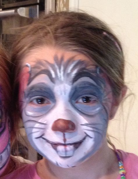 Alice in wonderland mouse face painting Mouse Face Paint, Artistic Make Up, Woodland Creatures Party, Rat Costume, Steampunk Hairstyles, Animal Makeup, Painted Faces, Face Paintings, Facepainting Ideas