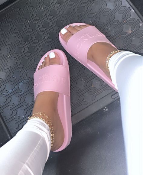 Socks Aesthetic, Slides Outfit, Cute Slides, Pretty Sandals, Pink Lifestyle, Trendy Shoes Sneakers, Pretty Shoes Sneakers, Shoes Outfit Fashion, Cute Slippers