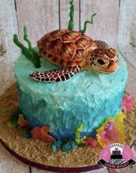 Turtle Cake Ideas, Sea Turtle Cake, Ocean Birthday Cakes, Turtle Birthday Cake, Beach Birthday Cake, Red Birthday Cakes, Turtle Birthday Parties, Ocean Cakes, Turtle Cake