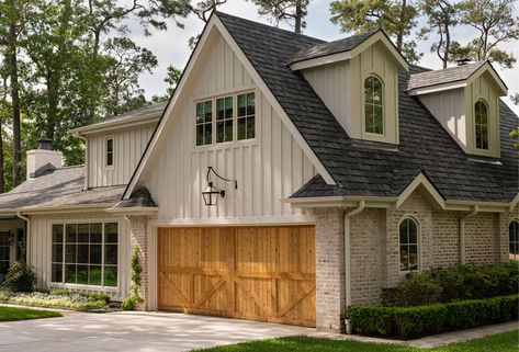 Cottage Siding, French Home Exterior, Cottage Home Exterior, Beach Style Bedroom, Board And Batten Exterior, Home Exteriors, Transitional Farmhouse, Brick Exterior House, Home Exterior