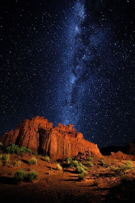 Argentina Travel, South America Travel, Beautiful Places Nature, Incredible Places, The Night Sky, Rock Formations, Red Rock, America Travel, The Desert