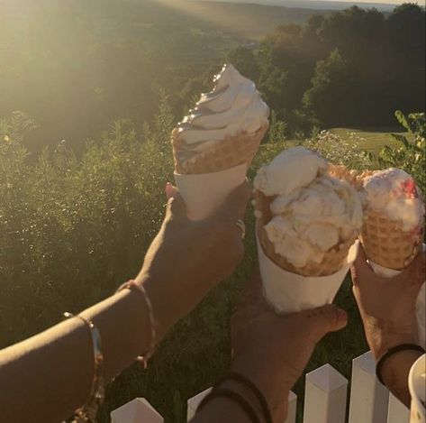 Summer Fun Aesthetic, Summer Love Aesthetic Beach, Same Time Next Summer Book Aesthetic, Ice Cream Summer Aesthetic, Summer Aesthetic Ice Cream, Summer Fun Aesthetic Beach, A Teen, Summer Feeling, Summer Fun