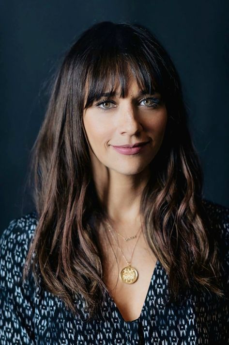 Rashida Jones, Beautiful Actress Rashida Jones Style, Rashida Jones Hair, Women's Haircuts, Rashida Jones, Female Faces, Black Actors, Hair Arrange, Beauty Inspo, Boarding School