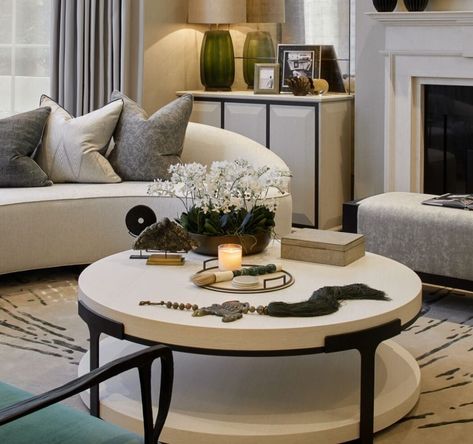 Sophie Paterson Interiors | Esher townhouse Surrey Sophie Peterson Design, Minecraft Living Room Ideas, Grey Homes, Temporary House, Ad Bedroom, Home Under Construction, London Interiors, Sophie Paterson Interiors, Dream Lounge