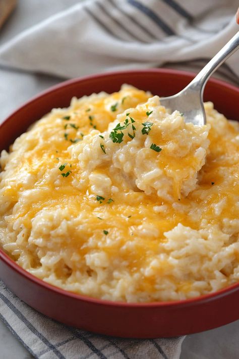 Homemade Cheesy Rice, Cheesy Rice Recipe, Rice And Cheese, Rice And Cheese Recipes, Rice Recipes Cheesy, Creamy Rice Side Dish, Minute Rice Recipes Side Dish, What To Make With Rice, Baked Cheesy Rice