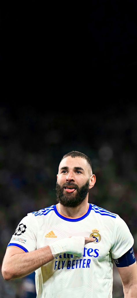 Real Madrid vs Paris Saint Germain Benzema Real Madrid, Real Madrid Team, Skin Images, Real Madrid Wallpapers, Real Madrid Football, Madrid Wallpaper, Best Football Players, Football Icon, Soccer Pictures