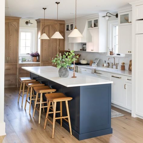 19 White Kitchen Ideas That'll Make You Want to Toss Out Everything You Own (And Maybe Your Landlord) White Kitchen Navy Island, Blue Island Kitchen, Navy Island, White Kitchen Ideas, Blue Kitchen Island, Kitchen Goals, Retirement House, Bright Kitchen, Blue Kitchen Cabinets