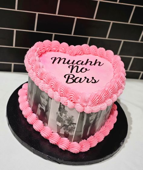 Muahh, no bars.....Happy Birthday! #odenisecupcakesandsweets #montgomeryalabama #millbrookalabamabaker #cakedecorating #smallbusiness #cakeart Cake Ideas For Sweet 16, Sweet 16 Birthday Cake Ideas, Ideas For Sweet 16, 16 Birthday Cake Ideas, 18th Birthday Cakes, 18th Ideas, Birthday Cake Pink, Senior Outfits, Sweet 16 Birthday Cake