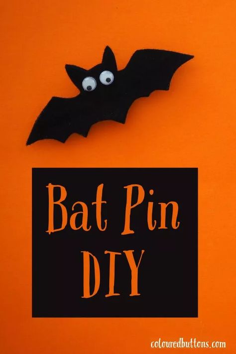 Halloween Oktoberfest, Felt Bat, Quiet Kid, Easy Felt Crafts, Easy Craft For Kids, Bat Craft, Fun Halloween Games, Felt Craft Projects, Toys Ideas