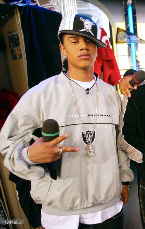 Lil Fizz, 2000’s Outfit, 2000s Fashion Men, Black American Culture, 2000s Men, Look 80s, Skateboard Fashion, Hip Hop Classics, Ball Aesthetic