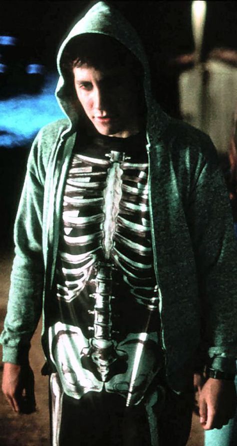 Make Gyllenhall - Donnie d. Donnie Darko Costume, Jena Malone, Cinema Art, Donnie Darko, Independent Films, Jake Gyllenhaal, Creative Halloween Costumes, Cultura Pop, Movie Scenes