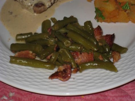 German-Style Green Beans from Food.com: This is a nice side dish to any German entree, especially pork. It can be made in the crockpot, or on the stovetop. German Green Beans, Southern Style Green Beans, Hp Sauce, Christmas Meals, Oktoberfest Food, Octoberfest Food, German Style, Beans Recipe, Green Bean Recipes