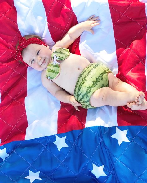 Watermelon Bath Photoshoot, Watermelon Photoshoot, Watermelon Photoshoot Ideas, Watermelon Shoot, Watermelon Baby Photoshoot, Watermelon Theme Baby Photoshoot, Baby Watermelon Photo Shoot, Watermelon Theme Photo Shoot, Summer Theme Baby Photoshoot