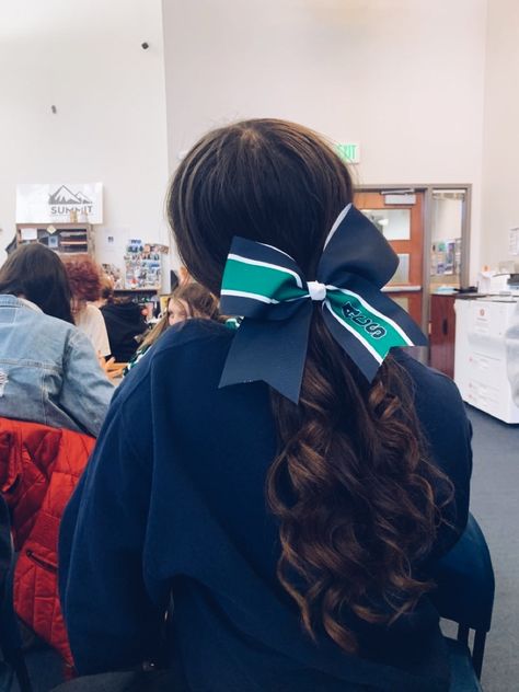 Cheer Braids, Cheerleading Hair, Cute Cheerleading Hairstyles, Cheer Hairstyles With Bows, Cute Cheer Hairstyles, Cheer Hairstyles, Cheer Ponytail, Track Hairstyles, Curled Ponytail