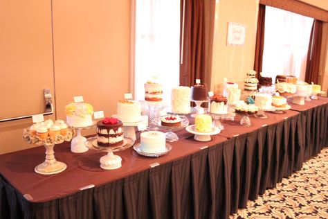 DESSERT DASH: Each table combines bids & the table with the largest bid gets… Dessert Auction Display, Dessert Dash Ideas, Dessert Dash Fundraiser, Auction Ideas Fundraisers, Dessert Auction Ideas, Dessert Auction, Church Stage Design Ideas Backdrops, Crab Feed, Auction Games