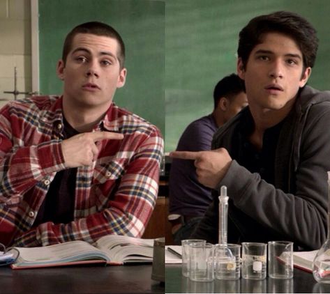 Stiles & Scott سكوت ماكول, Scott Teen Wolf, Scott And Stiles, Teen Wolf Scott, Wolf Poster, Maze Runner Cast, Dylan Sprayberry, Avatar Zuko