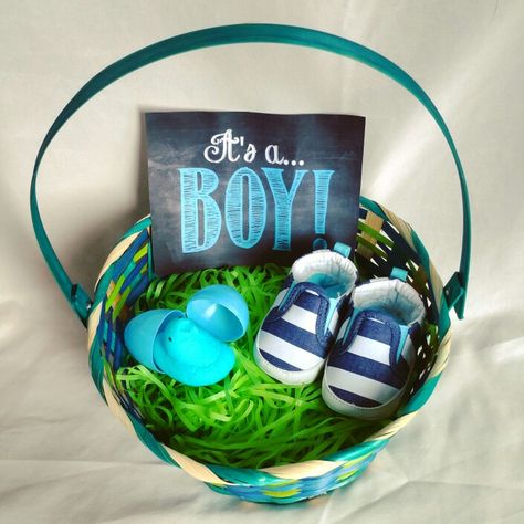 Boy Easter gender reveal Boy Announcement Ideas, Baby Boy Announcement Ideas, Sibling Gender Reveal, Easter Baby Announcement, Easter Gender Reveal, Pregnant Announcement, Creative Gender Reveals, Sibling Announcement, Gender Announcement