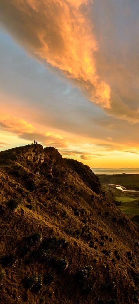 Te Mata Peak, Hawke's Bay, New Zealand Sunrise Photos, New Caledonia, South Island, Small Island, Pacific Ocean, Countries Of The World, Auckland, Sunrise Sunset, Maui