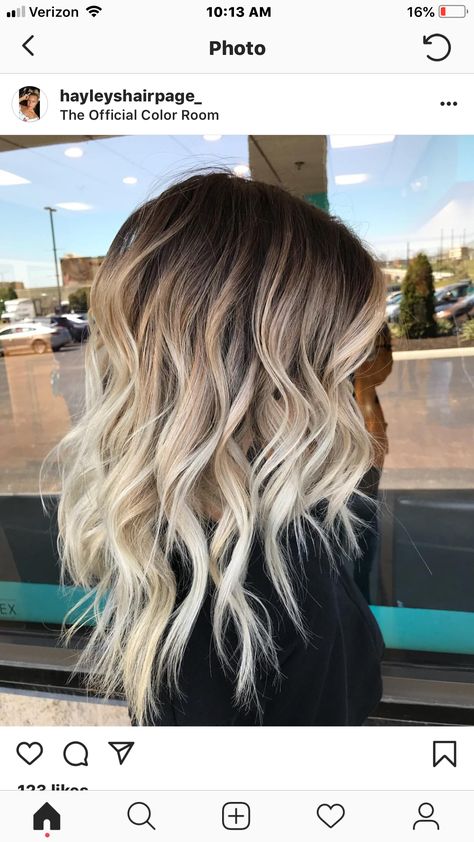 Dark Roots Blonde Hair Balayage, Baylage Hair, Blonde Hair With Roots, Fall Blonde Hair, Balayage Blond, Blonde Hair Transformations, Warm Scarves, Ombre Hair Blonde, Dark Roots Blonde Hair