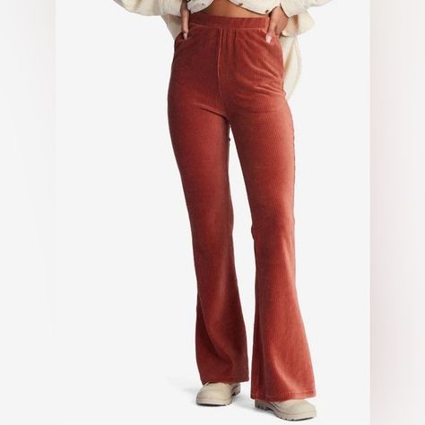 Billabong Corduroy high waisted flare pant - L Billabong Pants, High Waisted Flare Pants, Flare Pant, High Waisted Flares, Sweet Chocolate, Flare Pants, Billabong, High Waisted, Outfit Inspo