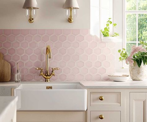 9+ Kitchen Splashback Ideas in Blush Pink for a Soft, Feminine Touch • 333+ Inspiring Lifestyle Ideas Pink Hexagon Tiles Kitchen, Pink Backsplash Kitchen Tile, Blush Pink Kitchen Cabinets, Kitchen Pink Tiles, Pink Tiles Kitchen, Pink Kitchen Tiles, Pink Tile Backsplash, Blush Pink Kitchen, Hexagon Tile Kitchen