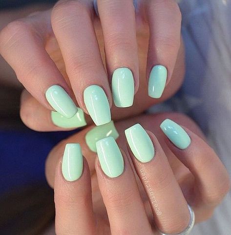 Ombre Nail Design, Nails Yellow, Green Nail, Acrylic Nails Coffin Short, Summer Acrylic Nails, Short Acrylic Nails Designs, Summer Nails Colors, Pastel Nails, Chic Nails