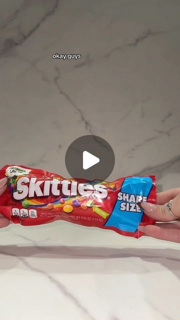 Daniella Shaba on Instagram: "Homemade freeze dried skittles !🤤 @alienbrainfreeze" Cool Easy Snacks To Make, Air Fryer Skittles, Homemade Freeze Dried Candy, How To Freeze Dry Skittles, How To Freeze Dry, How To Make Freeze Dried Skittles, Cool Candy Ideas, Freeze Dried Skittles Diy, Skittles Recipes