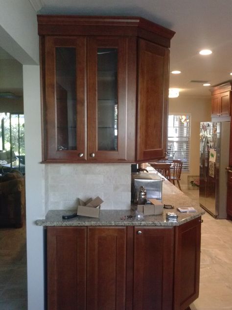 Kitchen Cabinets That Wrap Around Corner, Wrap Around Kitchen Cabinets, Wrap Around Counter In Kitchen, Wrap Around Kitchen Counter, Wrap Around Cabinets, Wrap Around Kitchen, Modern Kitchen Cabinet Design Ideas, Lower Cabinets, Kitchen Wrap