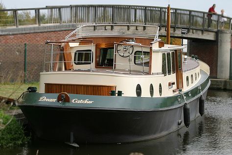 Tug Boats For Sale, Liveaboard Boats For Sale, Canal Boat House, Dutch Barge Houseboats, Barges For Sale, Classic Boats For Sale, House Boats For Sale, Narrow Boats Uk, Trawler Yacht