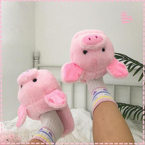 Pig Slippers, Slippers Funny, Funny Slippers, Fire Shoes, Fluffy Shoes, Animal Slippers, Fashion Kawaii, Cute Piggies, Cute Slippers