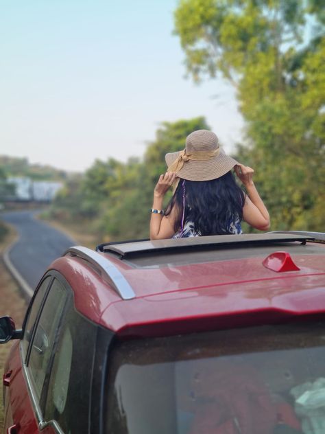 Sunroof Car Photography Aesthetic, Car Sunroof Picture Ideas, Car Pose, Baby Cast, Women Standing, Car Poses, Opening Car, Cute Mobile Wallpapers, Sun Roof