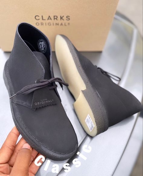 Desert Clarks, Clarks Shoes Mens, Clarks Desert Boot, Gents Shoes, Boots Outfit Men, Mens Fashion Business Casual, Gentleman Shoes, Classy Shoes, Ankle Boots Men