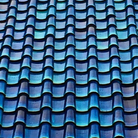 Blue tiled roof Blue Roof House, Chinese Tiles, Ceramic Roof Tiles, Steel Homes, Ocean Mountain, Japanese Tile, Two Feathers, Clay Roof Tiles, Clay Roofs