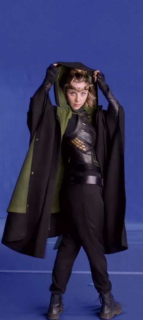 Loki Halloween Costume, Loki Sylvie, Winter Jackets For Men, Loki Costume, Loki Cosplay, Leather Jacket For Men, Villain Costumes, Marvel Costumes, Lady Loki