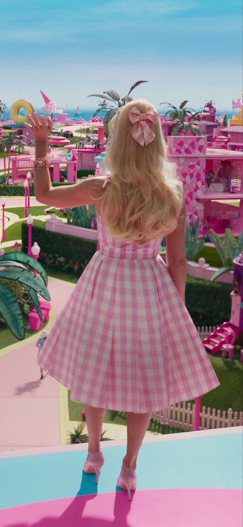 2023 barbie movie wallpaper Dreamhouse Barbie, Hari Nef, Dwight Eisenhower, Greta Gerwig, America Ferrera, Issa Rae, Mark Ronson, Kate Mckinnon, Will Ferrell