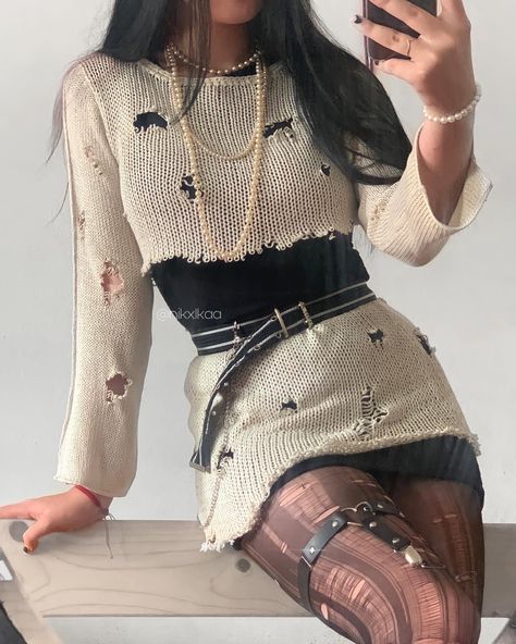 what to wear, ripped sweater dress, white sweater, pearls Grunge Sweater Dress, Ripped Dress Aesthetic, Ripped Sweater Diy, Ripped Sweater Grunge, Distressed Sweater Diy, Tights Top Diy, Ripped Sweater Outfit, Distressed Sweater Outfit, Ripped Tights Outfit