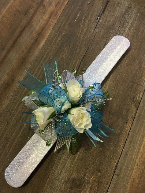 Dark Teal Weddings, Diy Wrist Corsage, Prom Flowers Corsage, Prom Corsage And Boutonniere, Wrist Corsage Prom, Homecoming Corsage, Diy Corsage, Diy Prom, Silk Wreaths