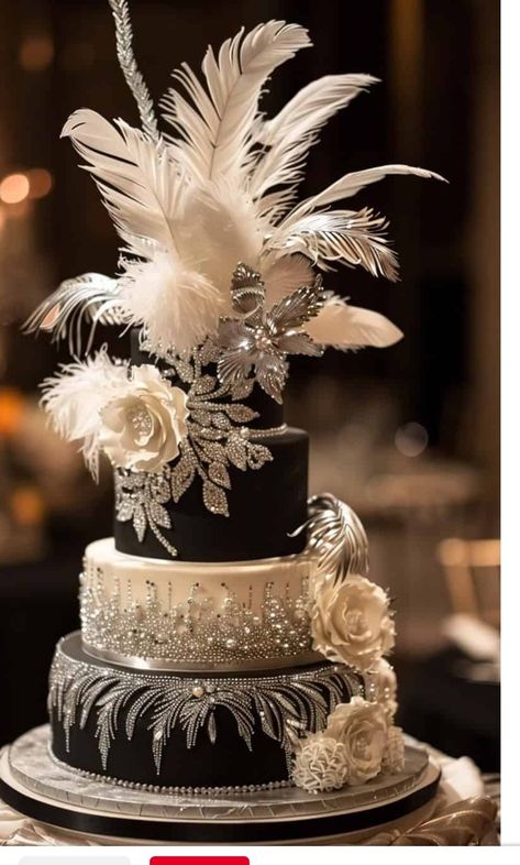 Great Gatsby Cake, Wedding Cake Black, Vintage Wedding Cakes, Gatsby Cake, Masquerade Cakes, Fondant Lace, Blue Hydrangea Wedding, Vintage Wedding Cake, Great Gatsby Party