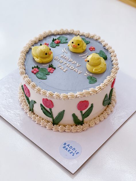 Three 3d frosting ducks in pond cake Duck Birthday Party Decorations, Cute Rectangle Cake Ideas, Cute Cake Designs Birthday, Cute Easy Cake Designs, Duck Pond Cake, Children’s Birthday Cake, Duck Cakes Birthday, Cute 21st Birthday Cakes, Birthday Cake Duck