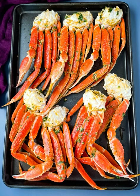 Snow Crab Legs Recipe Baked, Crab Legs In The Oven, Crab Legs Boil, Dungeness Crab Legs, Grill Lobster Tail Recipe, Crab Legs On The Grill, Steamed Crab Legs, Crab Bake, Shrimp In The Oven