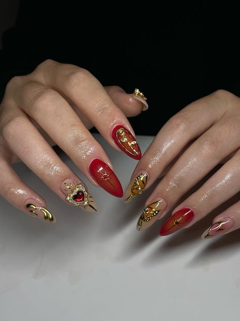 using lots of gold chrome and red elements to make this spring Carnival Nails, Red Elements, Quince Nails, Hoco 2024, Biab Nails, Red And Gold Nails, Red Princess, Witchy Nails, Girly Acrylic