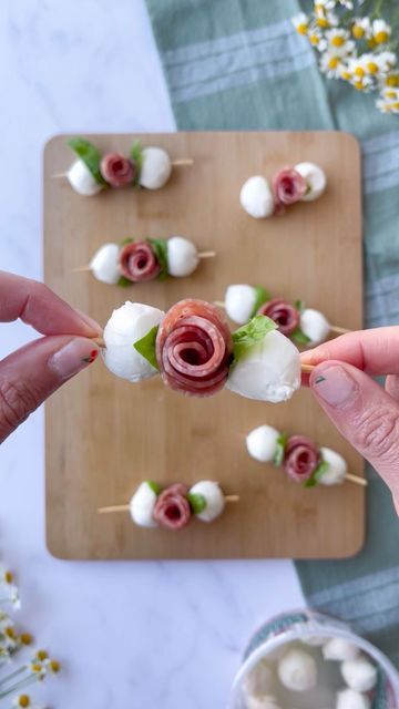 Appetizer Garnish Ideas, Party Food Skewers, Main Meal Charcuterie Board Ideas, Prosciutto Finger Sandwiches, Kentucky Derby Table Decor, Apps On Skewers, Salami Recipes Appetizers, Charcuterie Tooth Picks, Solo Weekend Ideas